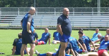 Antrenori si jucatori, gata de finala mica